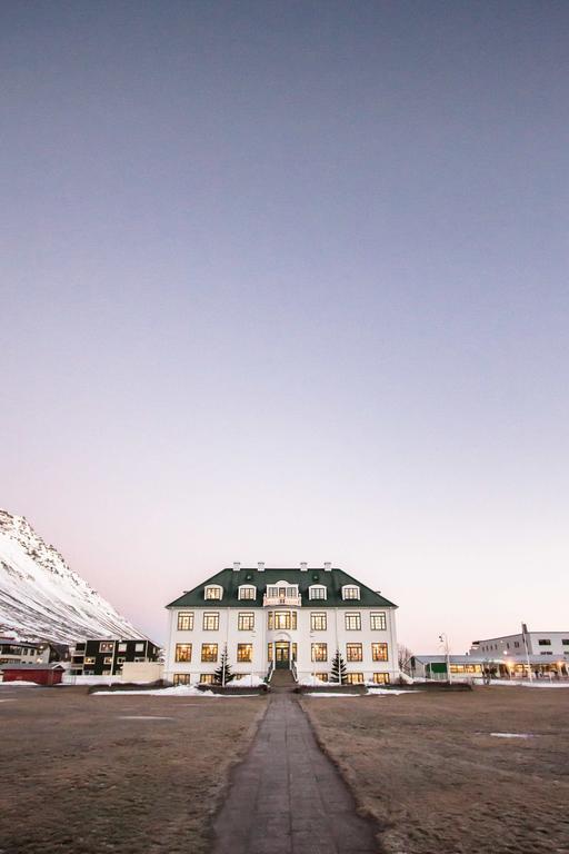 Litla Guesthouse Исафьордур Экстерьер фото