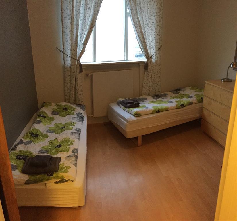 Litla Guesthouse Исафьордур Экстерьер фото